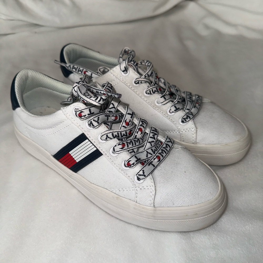 Tommy Hilfiger sneakers